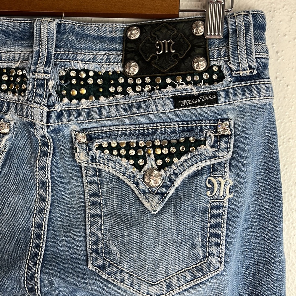 Miss Me jeans size 30 rhinestones distressed medium wash